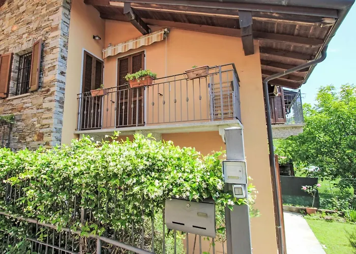 Sky & By Interhome Nyaraló